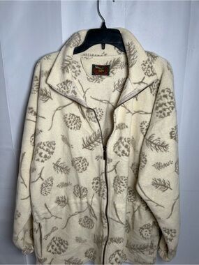 Cozy Cream Pinecone Print Full-Zip Teddy Jacket